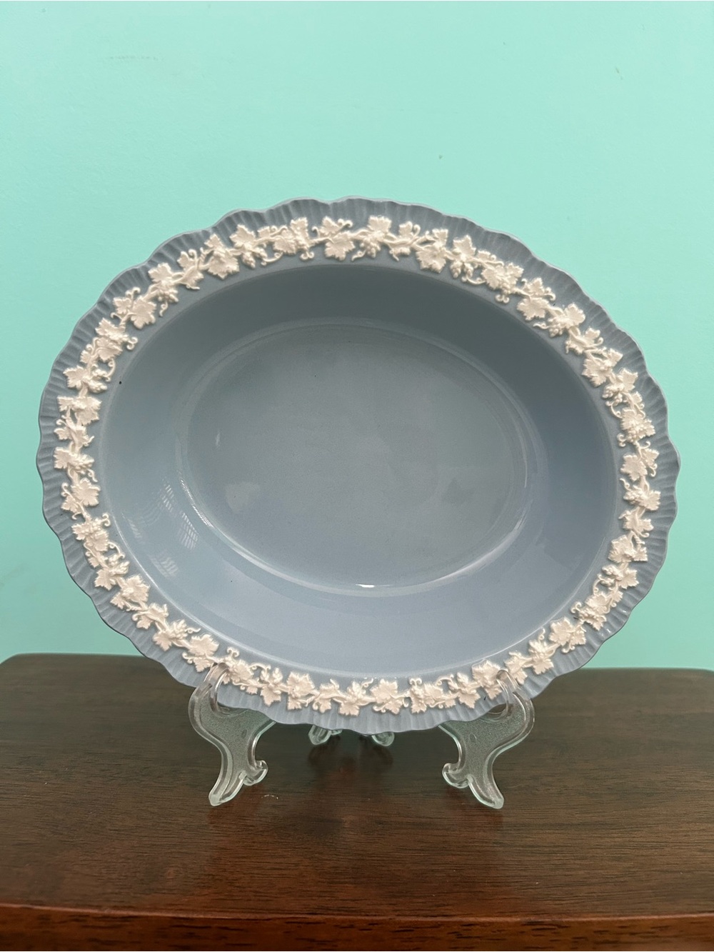 Wedgwood Embossed Queensware Cream On Lavender Shell Edge 9 1/2" Oval Bowl